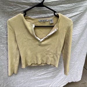 Cute cropped long sleeve sweater